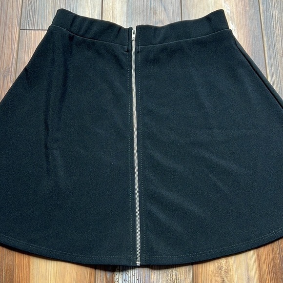 Black mini sweater skirt full zip in a size small. - Picture 2 of 4